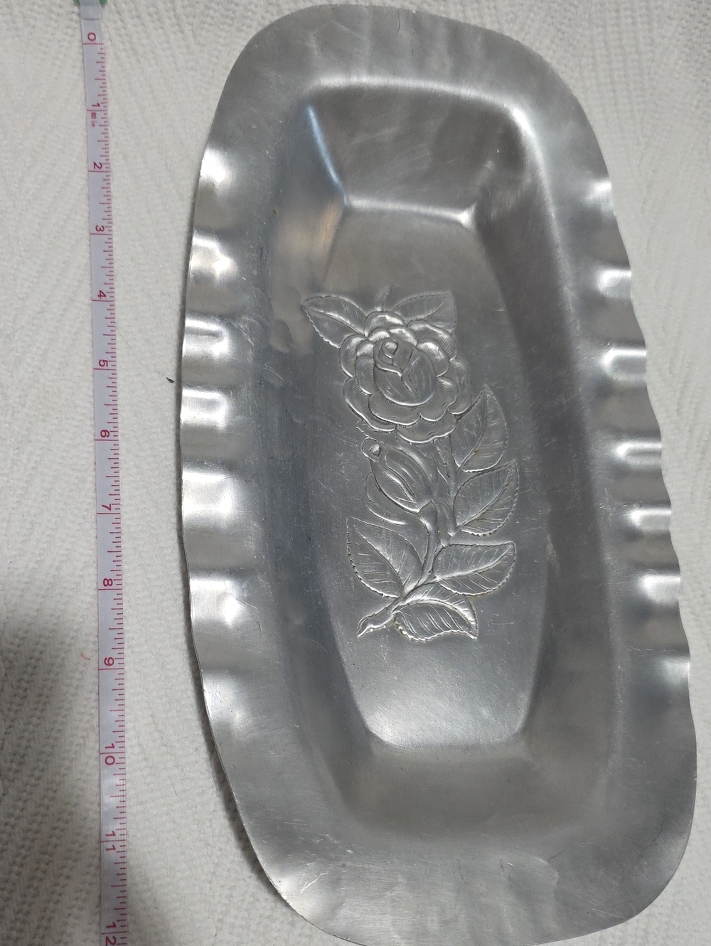 Vintage Mid Century Hand Hammered Aluminum Rose Bread Tray Dish Server Decor